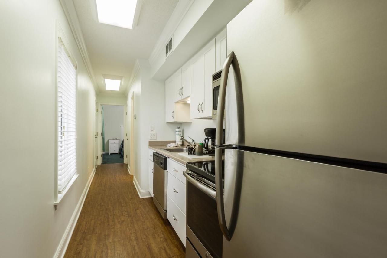 Sands Beach Club Briarcliffe Acres Extérieur photo