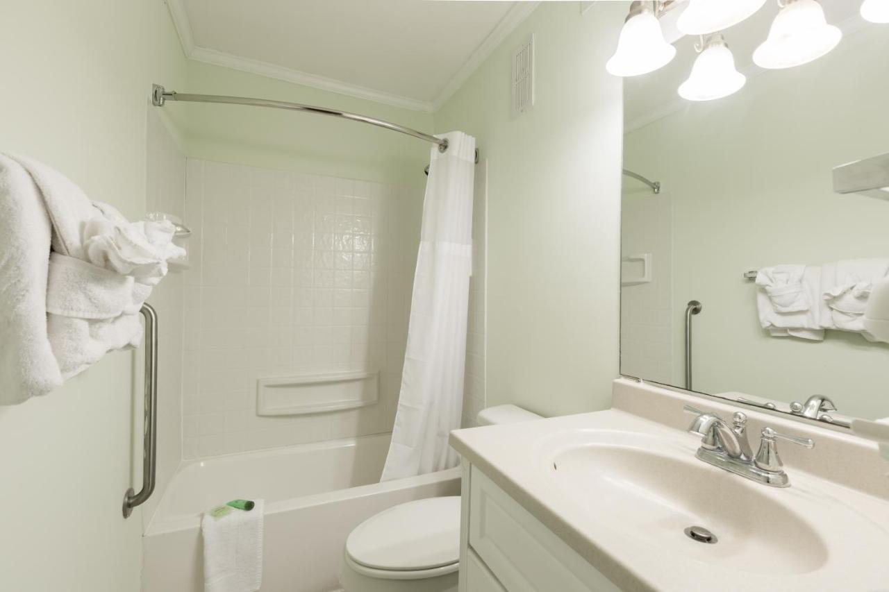 Sands Beach Club Briarcliffe Acres Extérieur photo